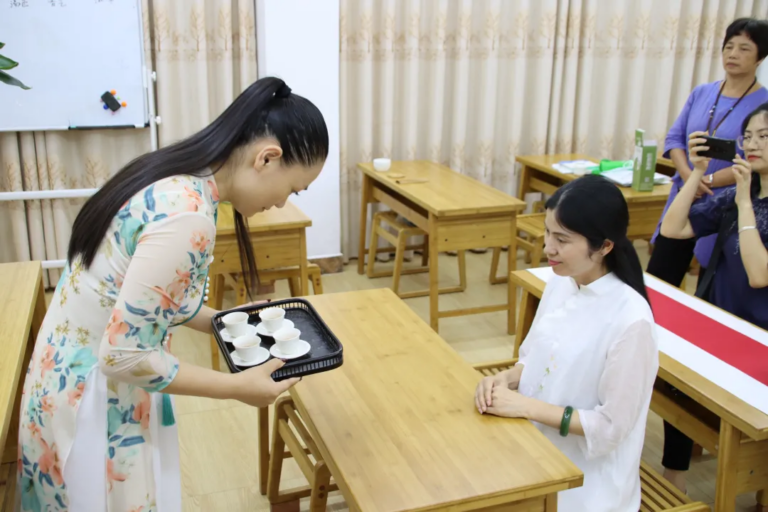 高雅文化品位的确立